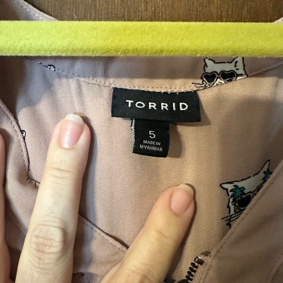 Torrid EUC Cool Cat Georgette Zip-Front Dolman Blouse, SZ: 4 X - Picture 3 of 5